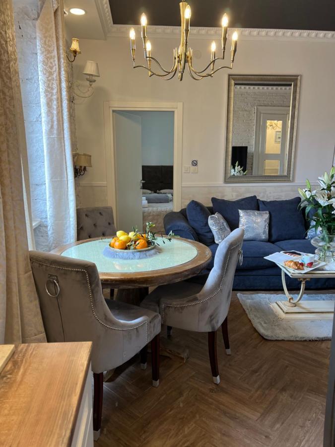 La Dolce Vita Luxury II Apartments With Best Free Private Parking In Center Pula Extérieur photo