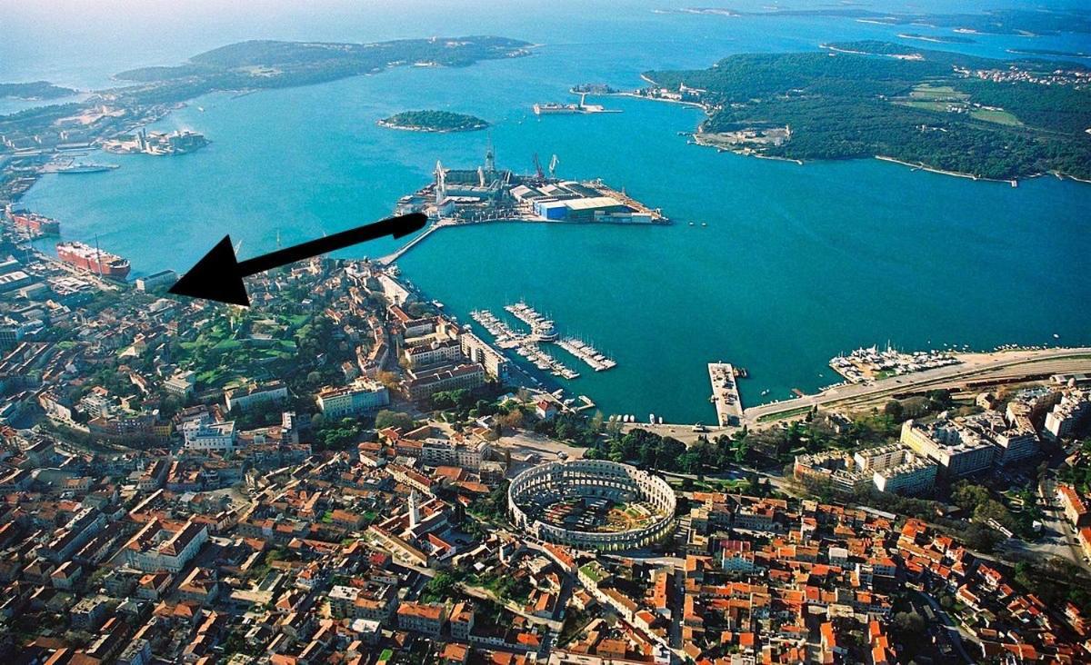 La Dolce Vita Luxury II Apartments With Best Free Private Parking In Center Pula Extérieur photo