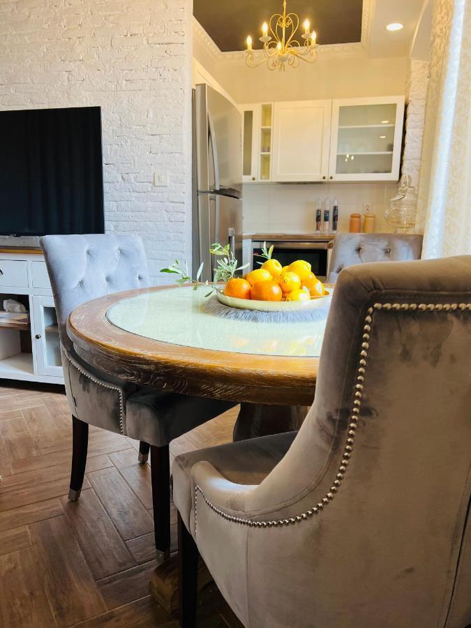 La Dolce Vita Luxury II Apartments With Best Free Private Parking In Center Pula Extérieur photo