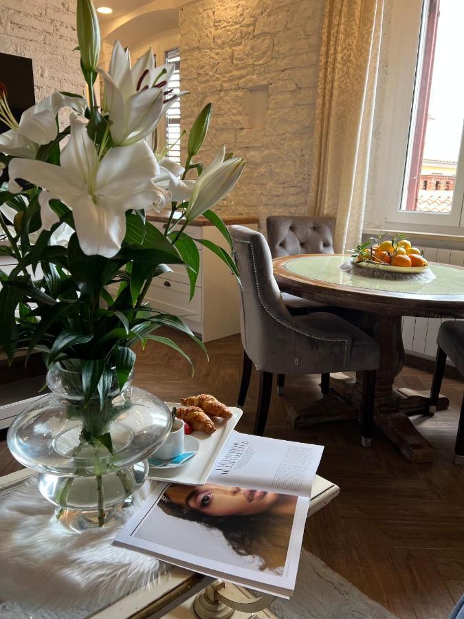 La Dolce Vita Luxury II Apartments With Best Free Private Parking In Center Pula Extérieur photo